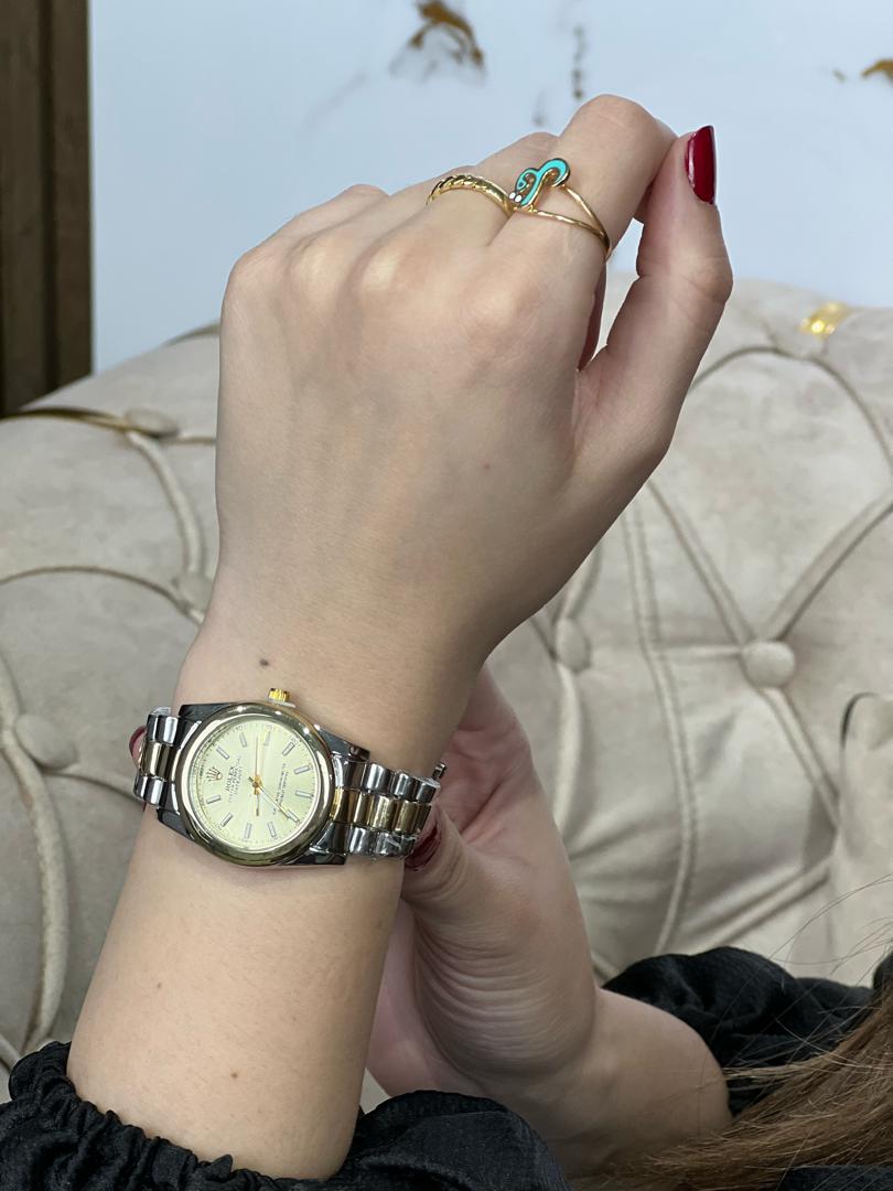 Portez le temps avec style + Bracelet offert Gratuitement !